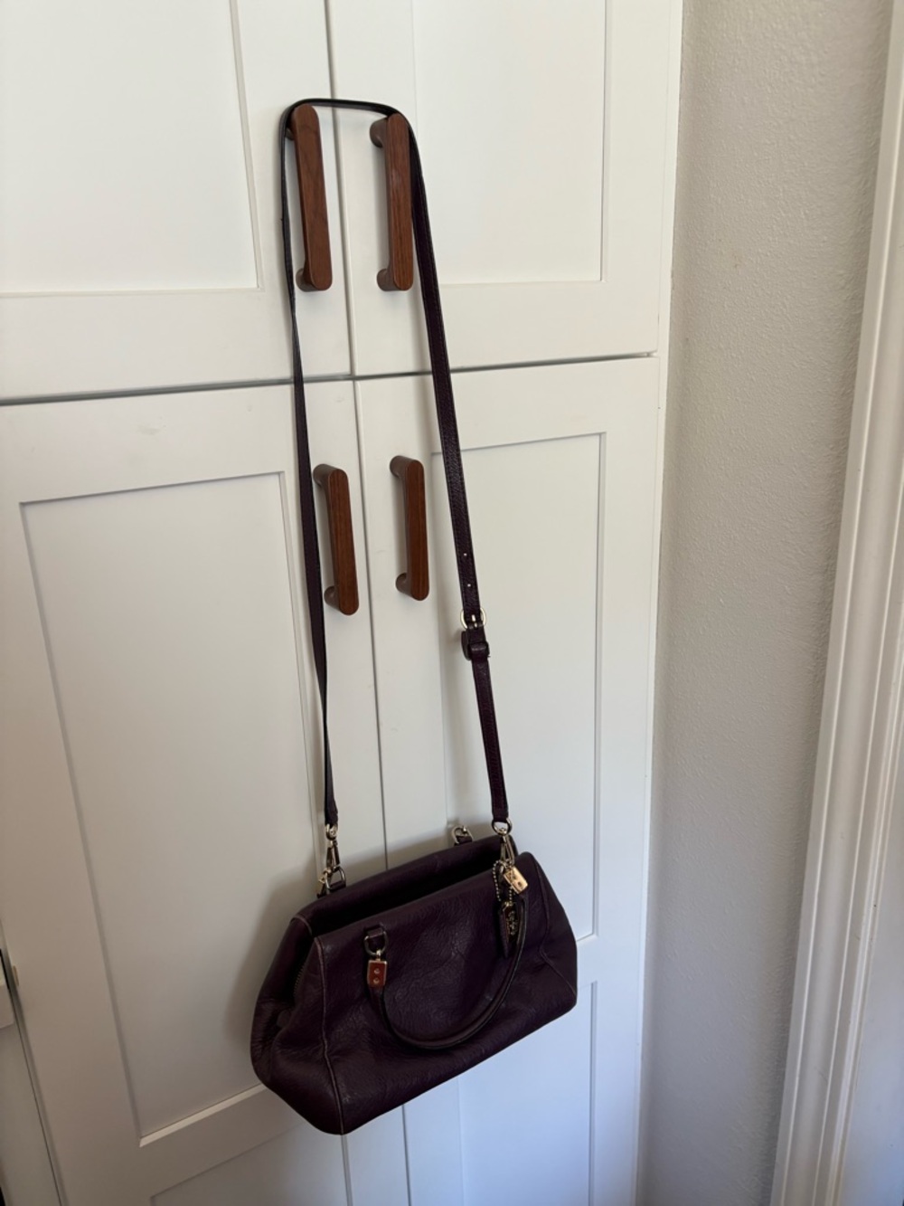 Coach Plum Leather Satchel Handbag - Elegant Purple Shoulder Bag - Picture 12 of 13